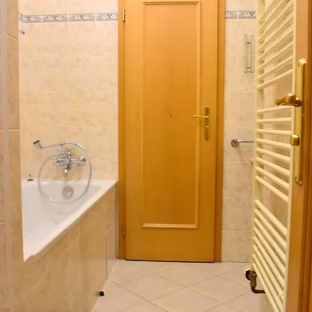 Manes Apartment